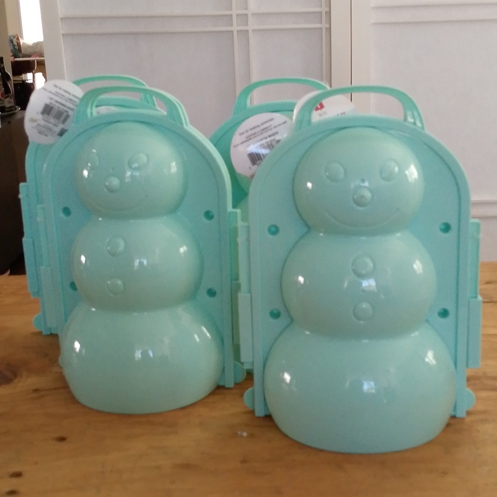 Lot of 4 NWT Snowman Maker Mold Kit